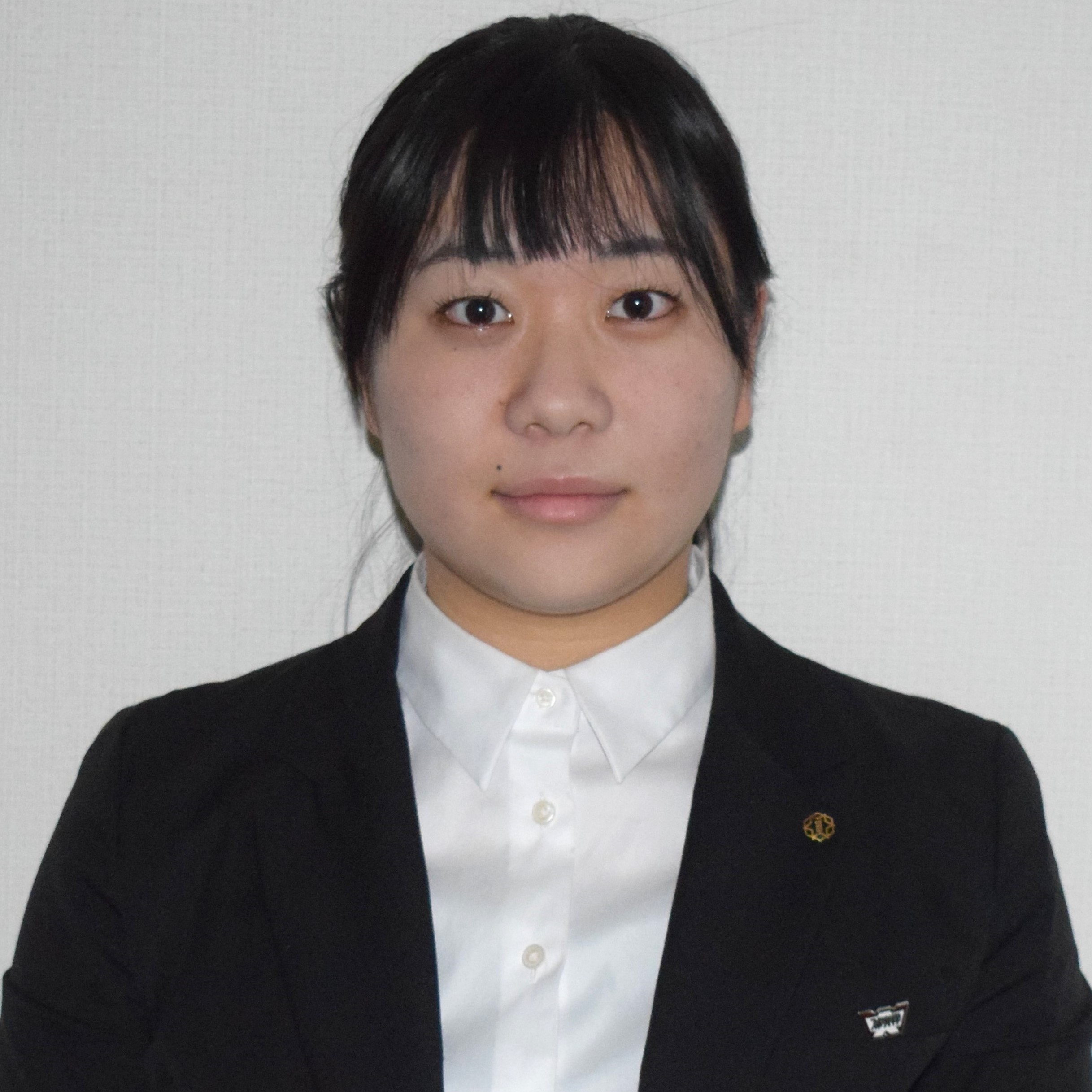 井上　彩希
