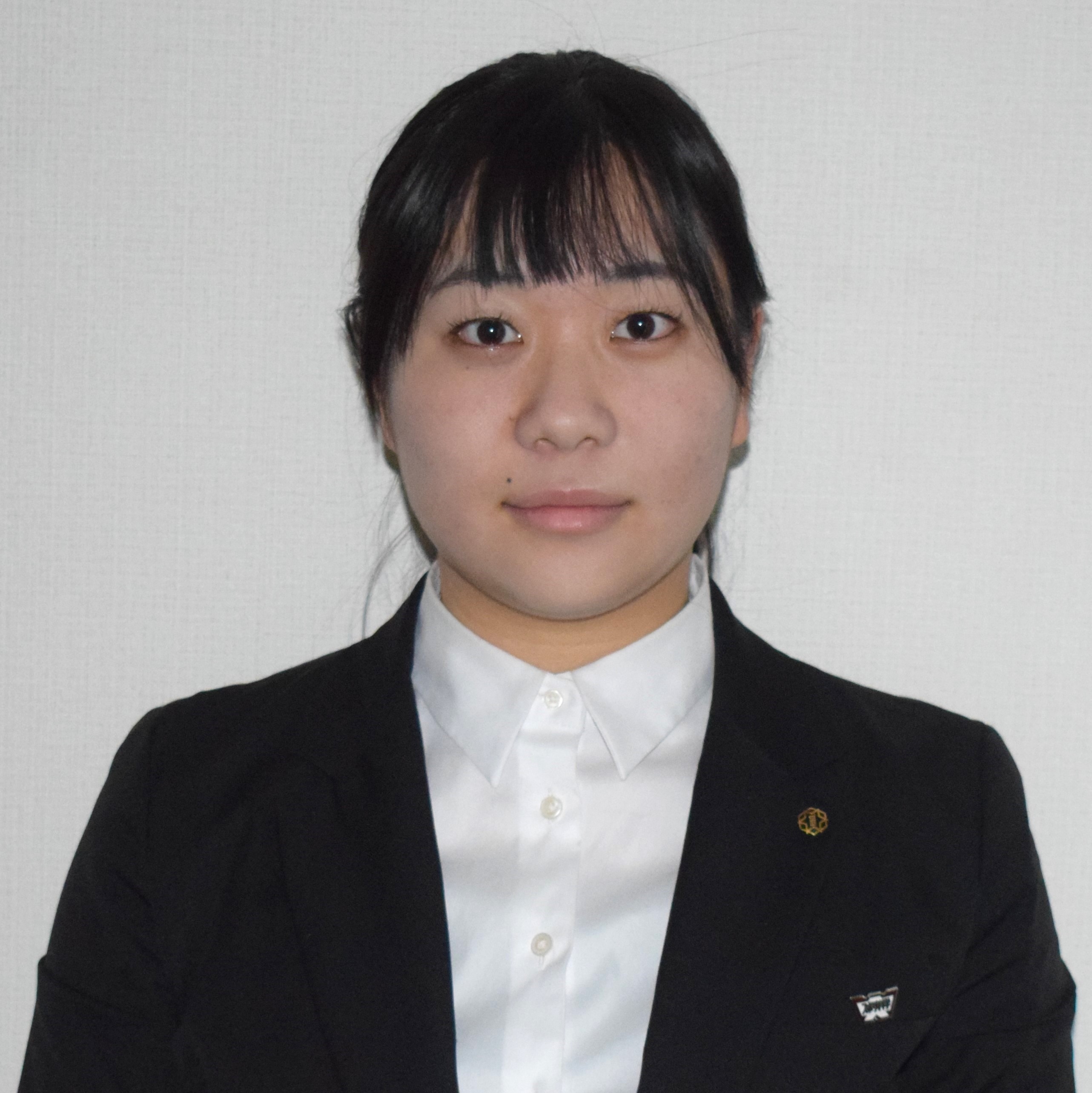 井上　彩希