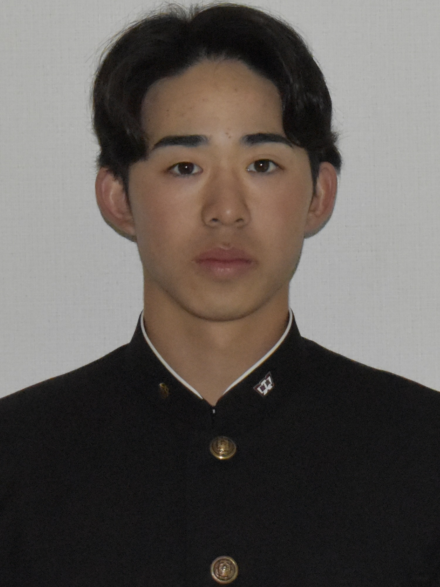 山根潤太郎